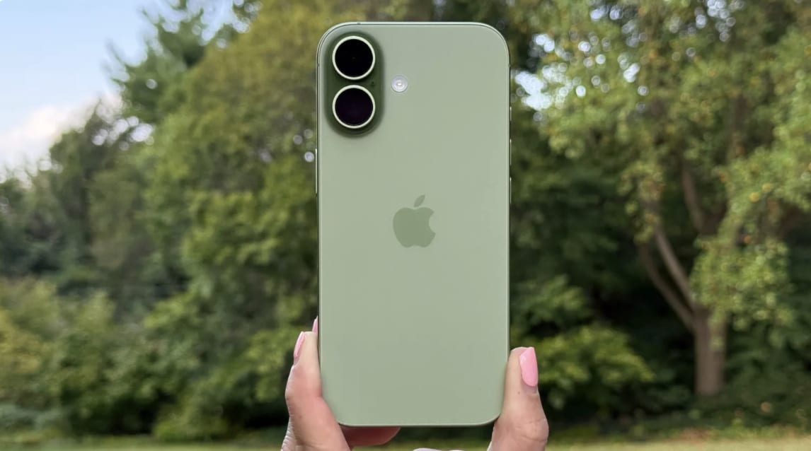 iPhone 17